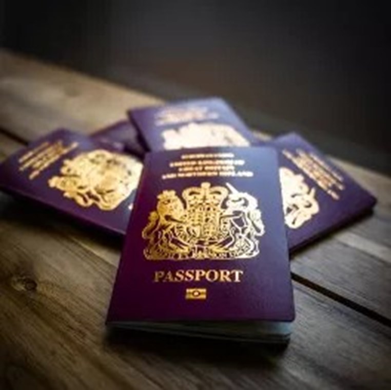你了解英国护照吗？移民英国必修课