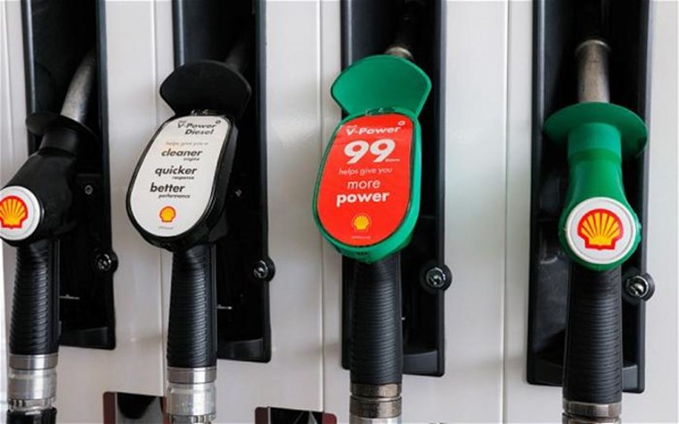【Refuel】在英国开车，如何给汽车加油？