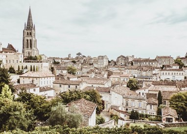 笑炸!印度人嘲笑中国人英语差、美国人英语不正宗?表示:都应该学习我们的英语!