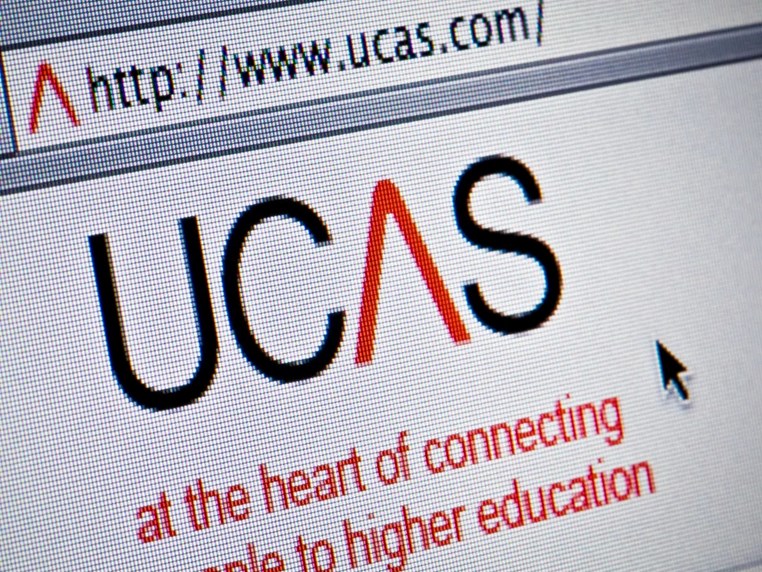 英国24所罗素大学发布录取率！千金难求一份offer！