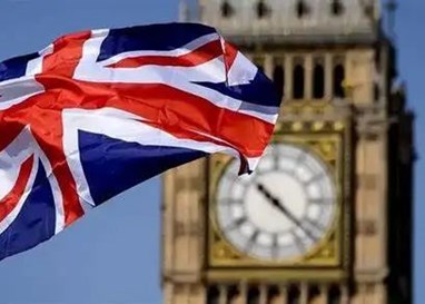 刚来英国工作生活,我的养老金该怎么缴才能收益最大化?