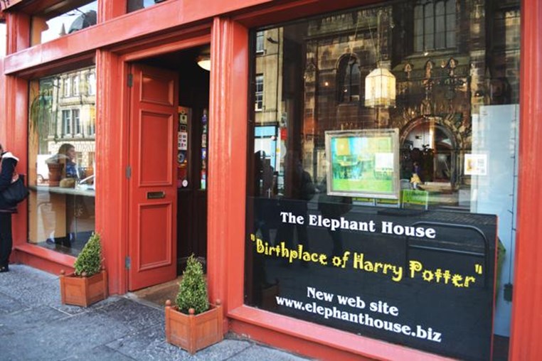 【The Elephant House】爱丁堡的魔法咖啡屋